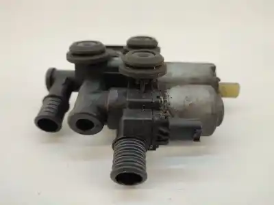 Peça sobressalente para automóvel em segunda mão válvula de controle do calefactor de agua por bmw 3 touring (e46) 320 d referências oem iam 64118369807