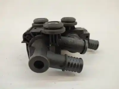 Pezzo di ricambio per auto di seconda mano valvola di scambio riscaldamento per bmw 3 touring (e46) 320 d riferimenti oem iam 64118369807  