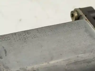 Second-hand car spare part right front window motor for audi a4 avant (8d5, b5) 113 m/380 gasóleo 1998 5p oem iam references 8d0959802d  