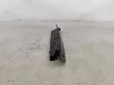 Peça sobressalente para automóvel em segunda mão farolim de travão central por ford focus i (daw, dbw) 1.8 turbo di / tddi referências oem iam xs4113a613ak   Peça sobressalente para automóvel em segunda mão farolim de travão central por ford focus i (daw, dbw) 1.8 turbo di / tddi referências oem iam xs4113a613ak