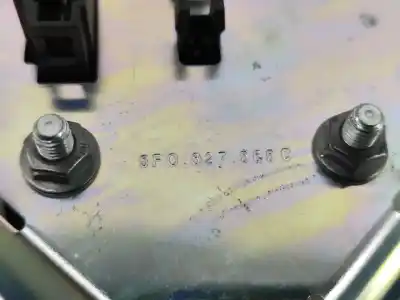 Автозапчастина б/у ручка ворот для seat leon (5f1) 1.6 tdi посилання на oem iam 5f0827565c  