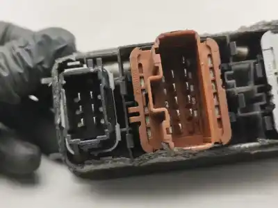 Автозапчастина б/у передні вікний вмикач для renault megane ii break (km0/1_) 1.5 dci (km02. km13) gasóleo 2004 5p посилання на oem iam    Автозапчастина б/у передні вікний вмикач для renault megane ii break (km0/1_) 1.5 dci (km02. km13) gasóleo 2004 5p посилання на oem iam