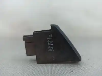 Second-hand car spare part hazard warning lights for audi a5 cabriolet (8f7) 3.0 tdi quattro oem iam references 8k1941509  