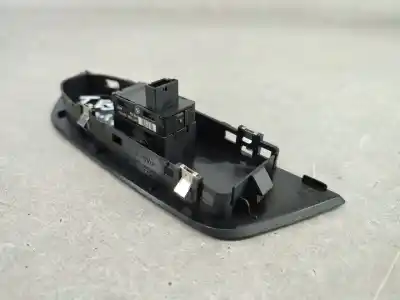 Peça sobressalente para automóvel em segunda mão botão / interruptor elevador vidro traseiro esquerdo por bmw x1 (e84) xdrive 18 d referências oem iam 6935534  