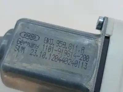 Автозапчастина б/у двиг скла задне ліво для audi a4 b8 avant (8k5) 2.0 tdi посилання на oem iam 8k0959811a  