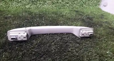 Piesă de schimb auto la mâna a doua mâner de tavan pentru bmw x3 (e83) 2.0 d referințe oem iam   