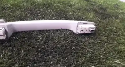 Pezzo di ricambio per auto di seconda mano maniglia a soffitto per bmw x3 (e83) 2.0 d riferimenti oem iam   