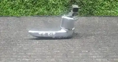 Peça sobressalente para automóvel em segunda mão puxador interior traseiro direito por mazda 6 hatchback (gg) 2.0 (gges) referências oem iam 