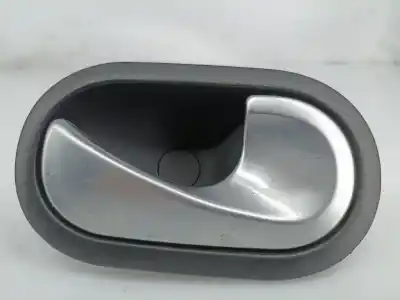 Pièce détachée automobile d'occasion poignée intérieure arrière droite pour renault modus / grand modus (f/jp0_) 1.2 (jp0c jp0k fp0c fp0k fp0p jp0p jp0t) références oem iam 