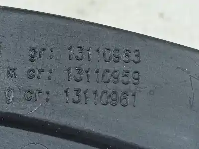 Автозапчастина б/у внутрішня задня права ручка для opel corsa c (x01) 1.2 (f08 f68) посилання на oem iam 13110963  