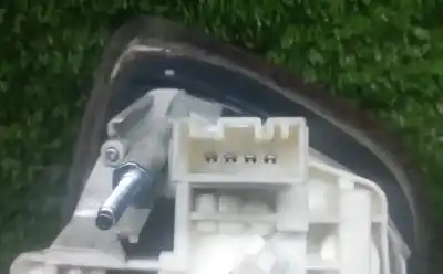 Second-hand car spare part right tailgate door light for bmw 3 (e90) 318 d oem iam references bmw 6937460  