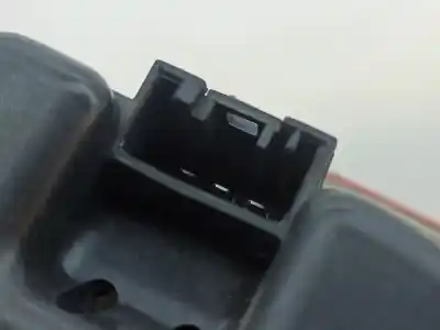 Peça sobressalente para automóvel em segunda mão farolim da mala traseiro direito por bmw 3 touring (e46) 320 d referências oem iam 63216905628  