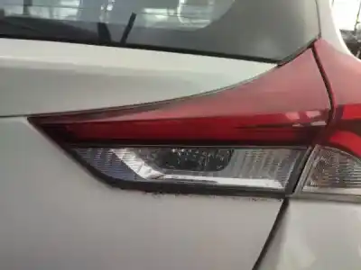 Автозапчасти б/у правый задний фонарь в двери за toyota auris hatchback (_e18_) 1.4 d-4d (nde180_. nde180r) gasóleo 2015 5p ссылки oem iam 