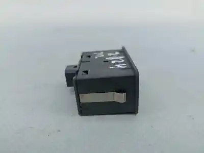 Second-hand car spare part left front power window switch for opel astra h gtc (a04) 1.7 cdti (l08) oem iam references 13197131  
