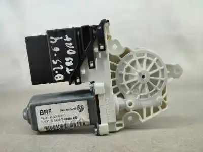 Tweedehands auto-onderdeel ACHTER RAAMMOTOR RECHTS voor SKODA OCTAVIA II COMBI (1Z5)  OEM IAM-referenties 1K0959704E  