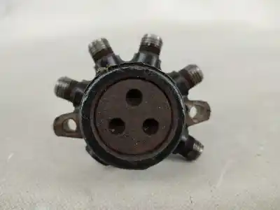 Автозапчастина б/у рампа инжектора для renault twingo ii (cn0_) 1.5 dci (cn0e) посилання на oem iam 8200584034