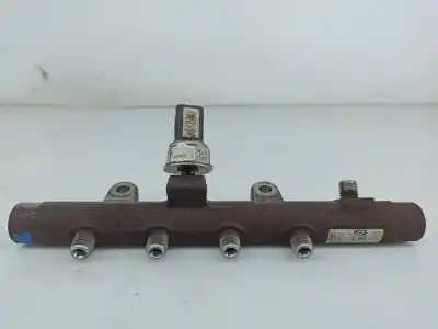 Second-hand car spare part distributor pipe for renault megane iii (bz0_) 1.5 dci (bz1g. bz1w. bz0r) gasóleo 2009 5p oem iam references 8200704212  