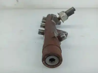 Second-hand car spare part distributor pipe for renault megane iii (bz0_) 1.5 dci (bz1g. bz1w. bz0r) gasóleo 2009 5p oem iam references 8200704212  