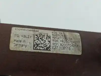 Second-hand car spare part distributor pipe for renault megane iii (bz0_) 1.5 dci (bz1g. bz1w. bz0r) gasóleo 2009 5p oem iam references 8200704212  