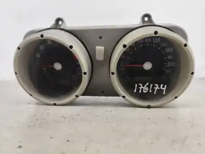 Pièce détachée automobile d'occasion COMPTEUR DE VITESSE TABLEAU DE BORD pour VOLKSWAGEN POLO (6N2)  Références OEM IAM 5220301800  
