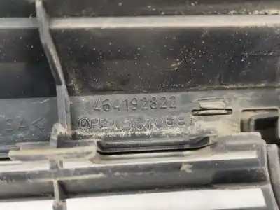 Автозапчастина б/у передня решіта для opel vectra c (z02) 1.8 16v посилання на oem iam 464192822  
