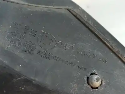 Автозапчастина б/у правий задний огляд для peugeot 208 caixa (cr_) 1.6 hdi 92 посилання на oem iam 232673078  