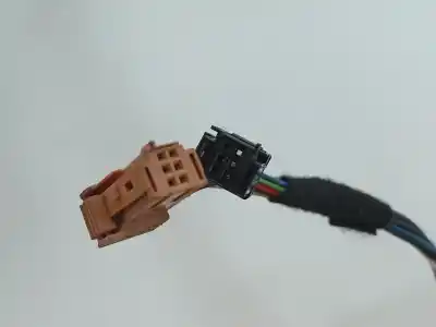 Автозапчастина б/у правий задний огляд для peugeot 208 caixa (cr_) 1.6 hdi 92 посилання на oem iam 232673078  