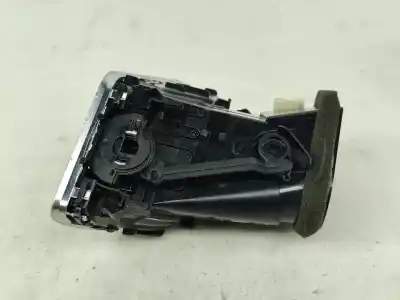 Автозапчастина б/у аераційна решіта для audi a4 b8 avant (8k5) 2.0 tdi посилання на oem iam 8t2820901b  