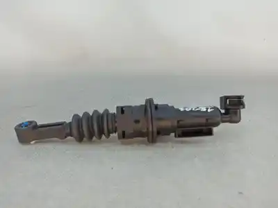 Автозапчастина б/у насос зчеплення для hyundai i30 fastback (pde, pden) 1.6 crdi посилання на oem iam 41600g4100