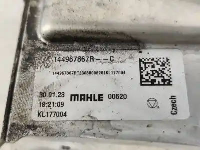 Peça sobressalente para automóvel em segunda mão intercooler por dacia duster (hm_) 1.5 dci 115 (hmad) referências oem iam 144967867rc  