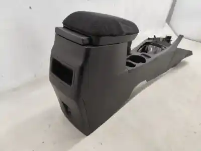 Автозапчастина б/у центральна консоль для toyota auris ranchera familiar (_e18_) 1.4 d-4d (nde180_) посилання на oem iam 5891002160  