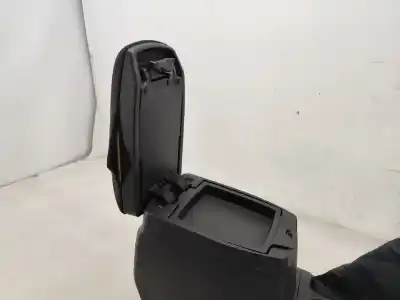 Автозапчастина б/у центральна консоль для toyota auris ranchera familiar (_e18_) 1.4 d-4d (nde180_) посилання на oem iam 5891002160  