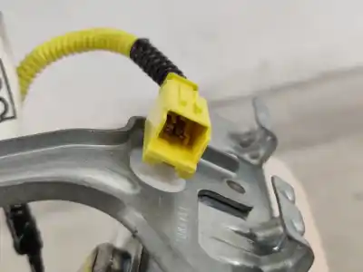 Автозапчасти б/у подушка безопасности передняя правая за toyota auris ranchera familiar (_e18_) 1.4 d-4d (nde180_) ссылки oem iam 0589p100253  