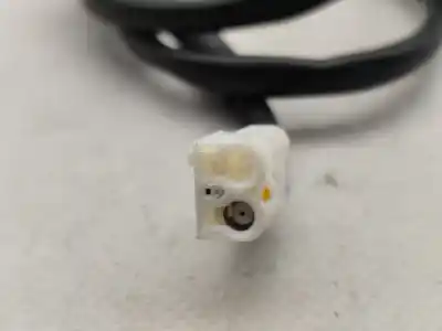 Автозапчасти б/у антенна за toyota auris ranchera familiar (_e18_) 1.4 d-4d (nde180_) ссылки oem iam v308998c  