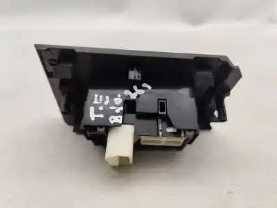 Автозапчасти б/у управление задними левыми стеклами за toyota auris ranchera familiar (_e18_) 1.4 d-4d (nde180_) ссылки oem iam 7427202630  