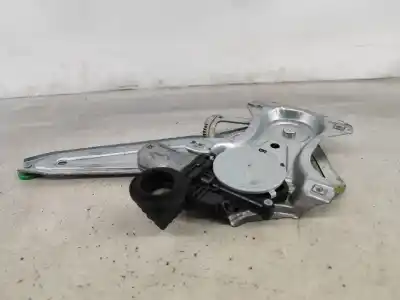 Автозапчасти б/у регулятор стекла заднего левого за toyota auris ranchera familiar (_e18_) 1.4 d-4d (nde180_) ссылки oem iam 857100d100  