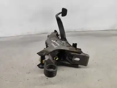 Автозапчасти б/у педаль сцепления за toyota auris ranchera familiar (_e18_) 1.4 d-4d (nde180_) ссылки oem iam   