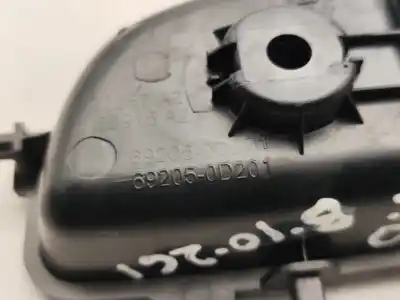 Автозапчастина б/у внутрішня задня права ручка для toyota auris ranchera familiar (_e18_) 1.4 d-4d (nde180_) посилання на oem iam 92057a2  