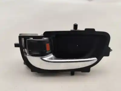 Автозапчасти б/у левая задняя внутренняя ручка за toyota auris ranchera familiar (_e18_) 1.4 d-4d (nde180_) ссылки oem iam 92057a1