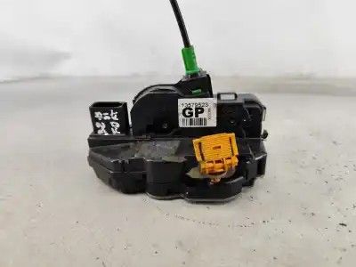 Автозапчастина б/у замок передній праві двері для opel adam (m13) 1.4 посилання на oem iam 13579523  