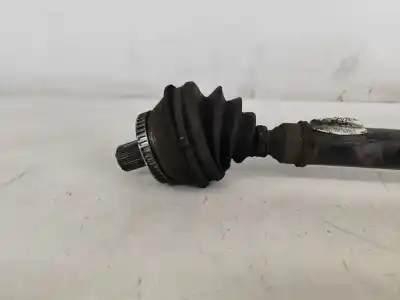 Pezzo di ricambio per auto di seconda mano trasmissione anteriore destra per volkswagen passat variant (3b5) 1.9 tdi riferimenti oem iam 8b0407272a  