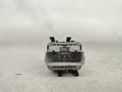 Автозапчасти б/у выключатель левого переднего окна за renault megane ii break (km0/1_) 1.9 dci (kmrg. km1g. km0g. km2c) gasóleo 2004 5p ссылки oem iam 315033a  