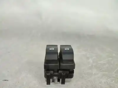 Автозапчасти б/у выключатель левого переднего окна за renault megane ii break (km0/1_) 1.9 dci (kmrg. km1g. km0g. km2c) gasóleo 2004 5p ссылки oem iam 315033a  