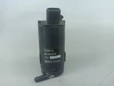 Pièce détachée automobile d'occasion pompe d'eau de nettoyage du pare brise pour chevrolet spark (m300) 1.0 références oem iam 96190259
