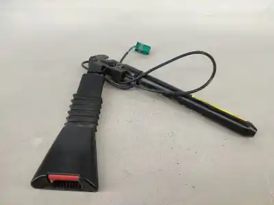 Pezzo di ricambio per auto di seconda mano gancio cintura anteriore destro per opel corsa c (x01) 1.2 (f08, f68) riferimenti oem iam 09114886 Pezzo di ricambio per auto di seconda mano gancio cintura anteriore destro per opel corsa c (x01) 1.2 (f08, f68) riferimenti oem iam 09114886