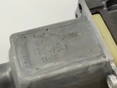 Second-hand car spare part left front window motor for ford fiesta vi (cb1, ccn) 1.25 oem iam references 0130822404   Second-hand car spare part left front window motor for ford fiesta vi (cb1, ccn) 1.25 oem iam references 0130822404