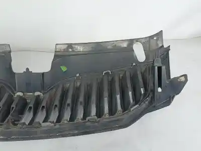 Автозапчасти б/у передняя решетка за skoda octavia combi (5e5) scout 2.0 150 cv ссылки oem iam 5e0853653  