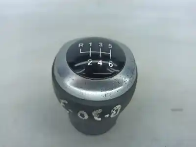 Pezzo di ricambio per auto di seconda mano pomello della leva del cambio per kia ceed (ed) 2.0 emotion riferimenti oem iam 