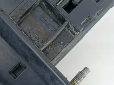 Peça sobressalente para automóvel em segunda mão fechadura da porta traseira por renault scénic i veículo multiuso (ja0/1_, fa0_) 1.4 i referências oem iam   