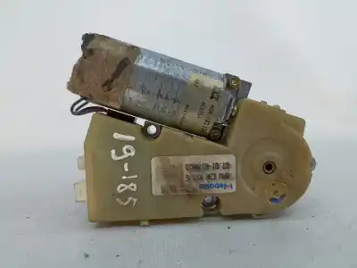 Peça sobressalente para automóvel em segunda mão motor elétrico de teto por bmw 3 touring (e36) 318 tds referências oem iam 67618370823 / 2 fichas